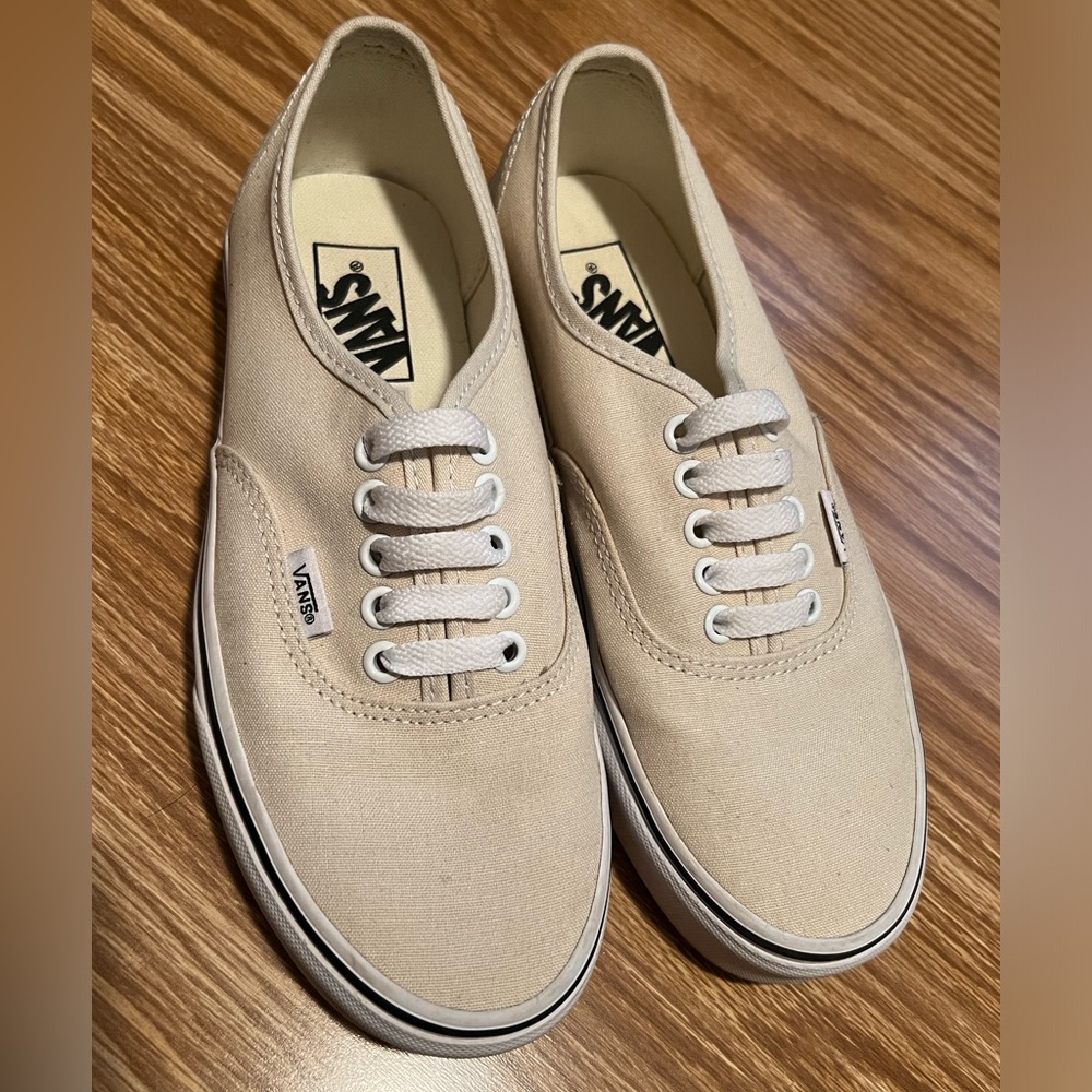 Woman’s Authentic VANS